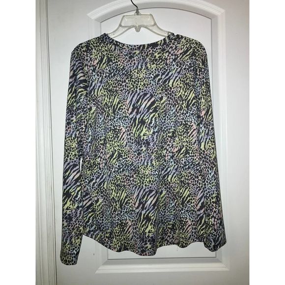 No Boundaries Animal Print Top XXXL! - Picture 6 of 6